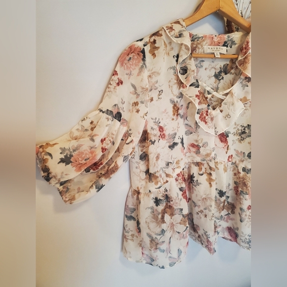 Hayden Floral Ruffle Blouse - Picture 3 of 6